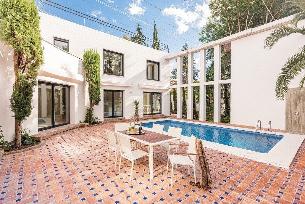 Marbella Estates - Villas for sale in Nueva Andalucia