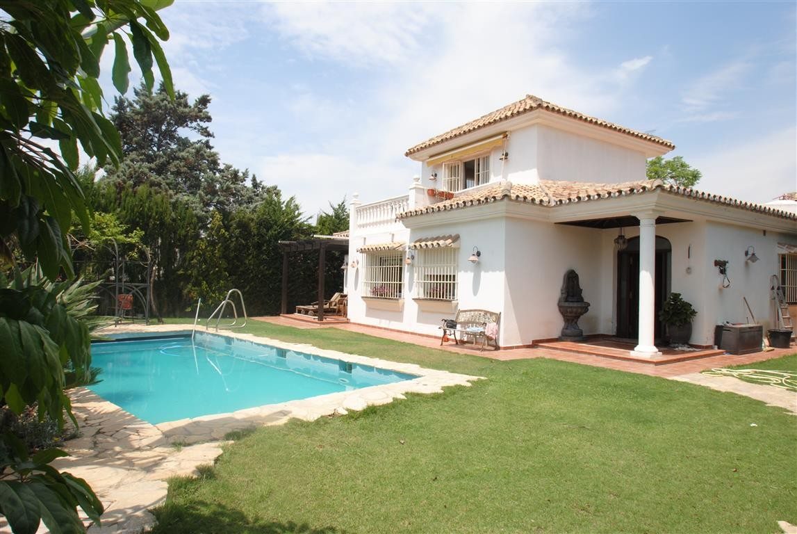 Villas for sale in Costabella - Marbella Estates