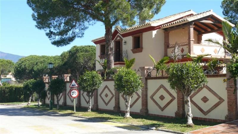Marbella Estates - Villen zum Verkauf in El Presidente