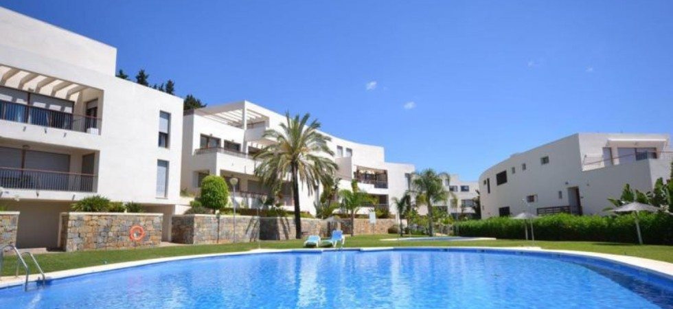 Marbella Estates - Takvåning till salu i Altos de Los Monteros