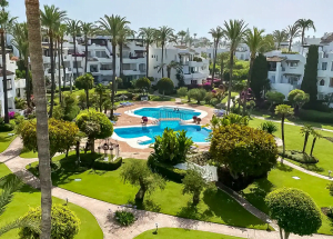 Alcazaba Beach Apartments & Penthouses Estepona