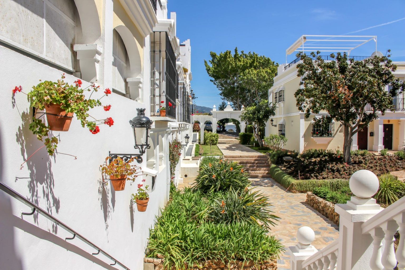 Aloha Pueblo Nueva Andaluc A Marbella Estates