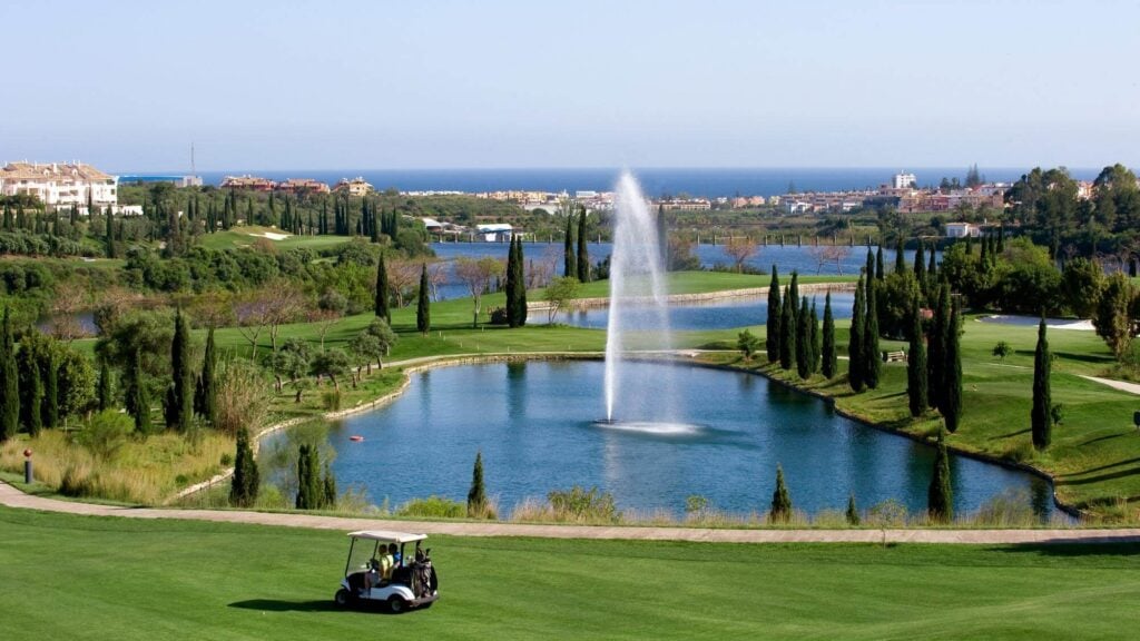 Los Flamingos Golf Resort: Relaxed Luxury with Panoramic Views